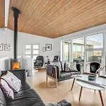 Nice Home In Vestervig With Sauna Semesterbostad