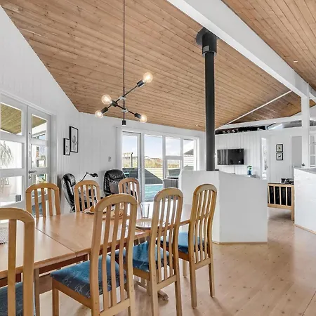 Nice Home In Vestervig With Sauna *