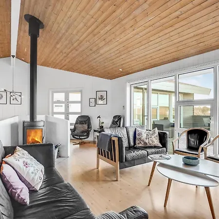 Stunning In With Sauna Дом отдыха